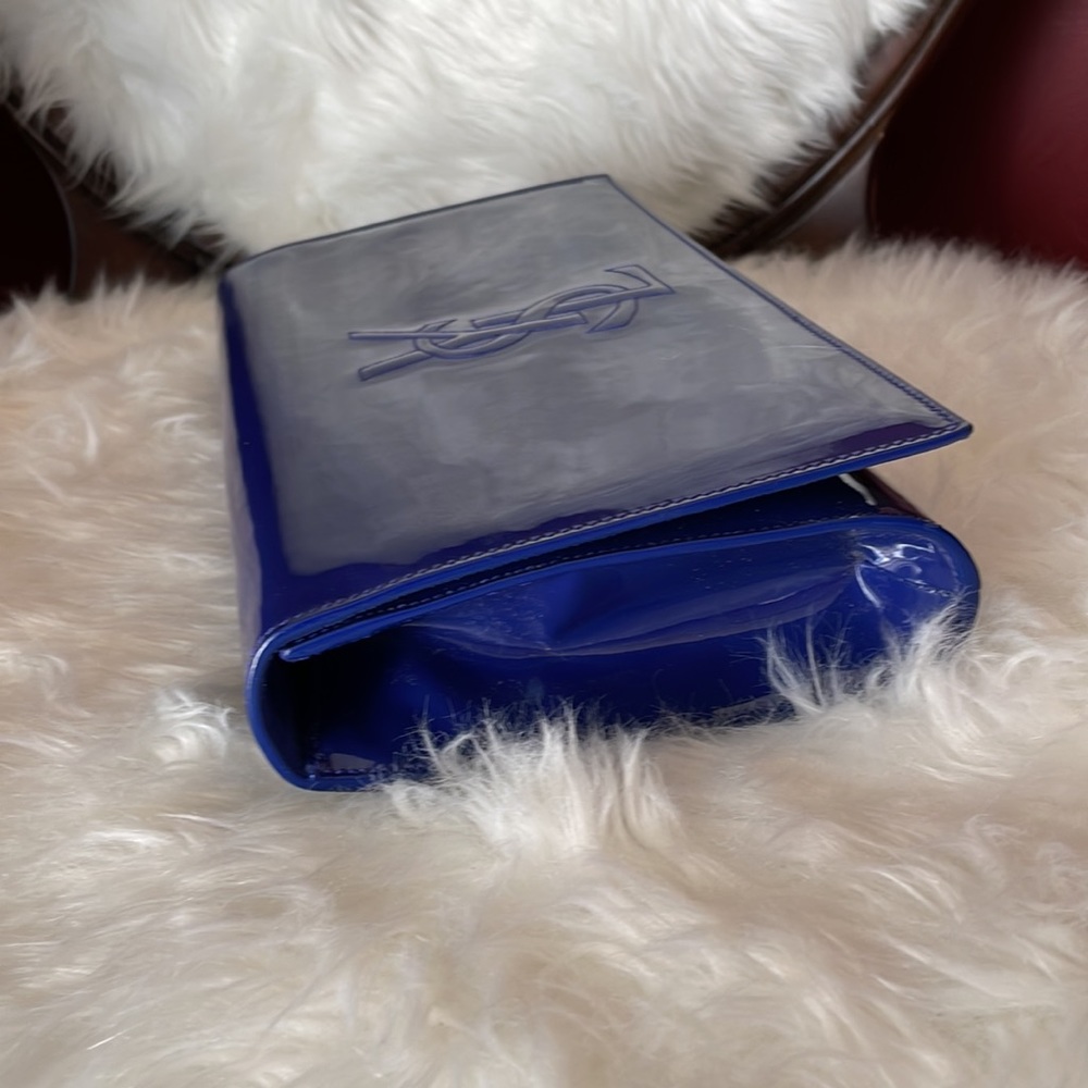100% AUTHENTIC YSL CLUTCH IN BLUE PATENT LEATHER - Picture 5 of 10